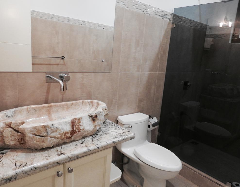 The Elephant Castle Beach Front Penthouse Manuel Antonio Εξωτερικό φωτογραφία